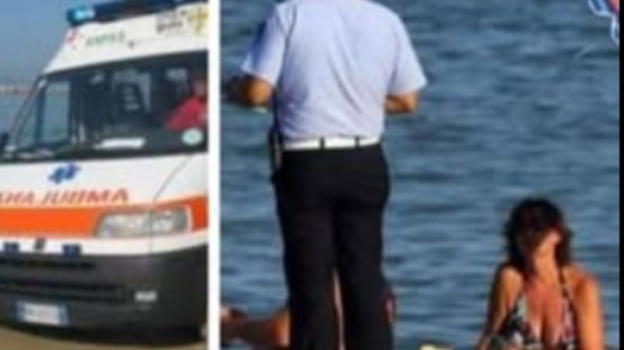Prende il sole nuda, il vigile si avvicina e le dice: "Il tuo seno..