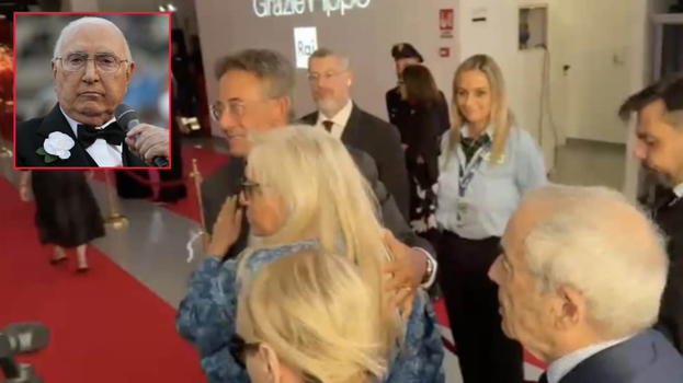 Pippo Baudo, è successo all’arrivo di Katia Ricciarelli e Mara Venier alla camera ardente