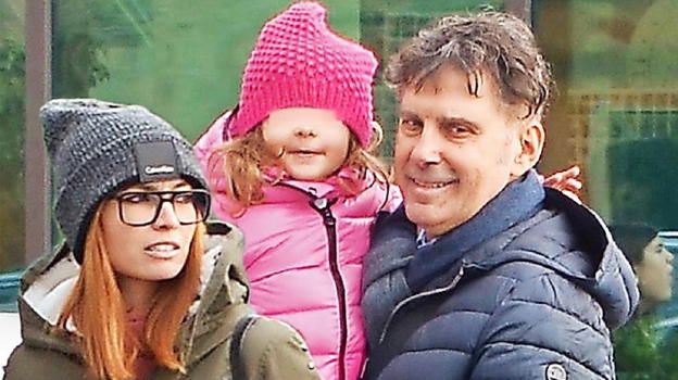 Stella Frizzi, quanto è cresciuta! Ormai è la copia del papà: ecco le foto di oggi