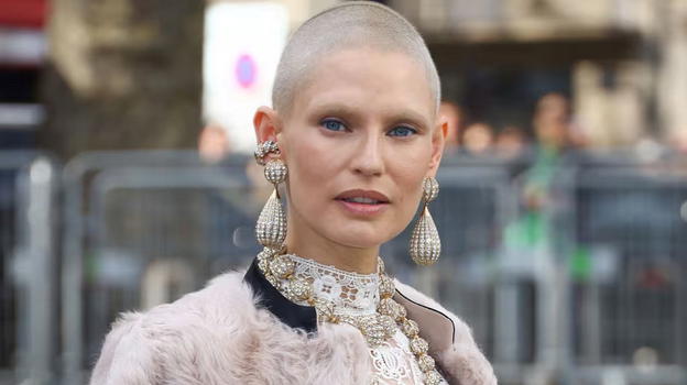 Bianca Balti: "Ecco perché sono sparita dai social, la neoplasia mi ha…"
