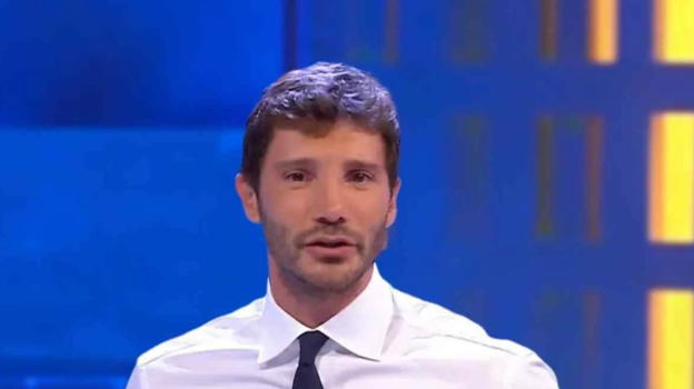 Stefano De Martino su Mediaset: lo stop improvviso
