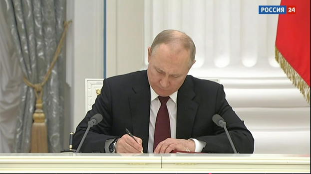 Russia, l’annuncio è appena arrivato: Putin ha firmato