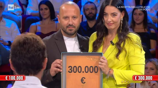 Affari Tuoi, Francesca vince 300mila euro ma finisce malissimo