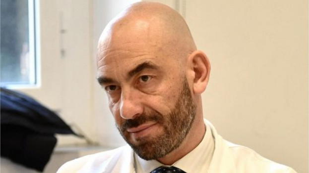 Matteo Bassetti lancia l’allarme: "Rischiamo 20 milioni di casi: i sintomi sono diversi"