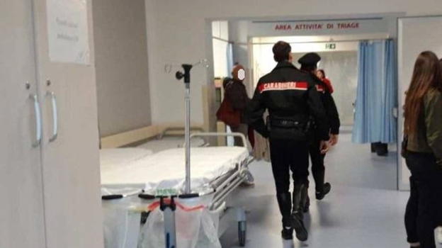55enne va a fare la colonscopia ma il medico la butta fuori: ecco perché