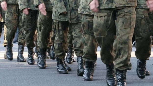 "Torna il servizio militare obbligatorio". È ufficiale: il clamoroso annuncio