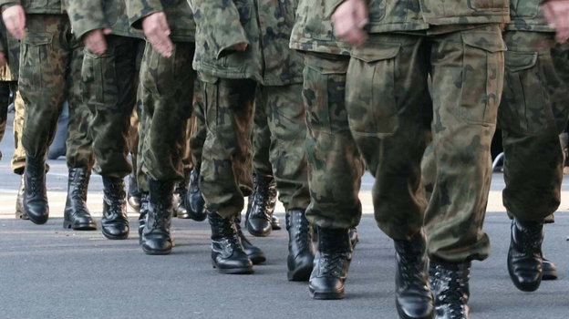 "Torna il servizio militare obbligatorio". È ufficiale: il clamoroso annuncio