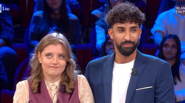 "Buffone", Anas va via tra gli insulti: cos’è successo a fine puntata