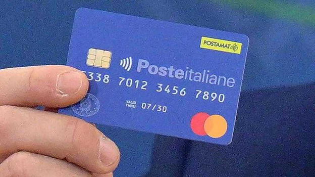 Social card, da giovedì il ritiro in posta: a cosa serve e chi può richiederla