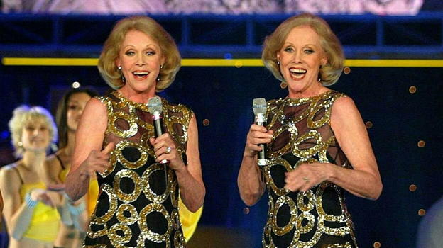 Decedute le gemelle Kessler, avevano 89 anni: le cause del decesso