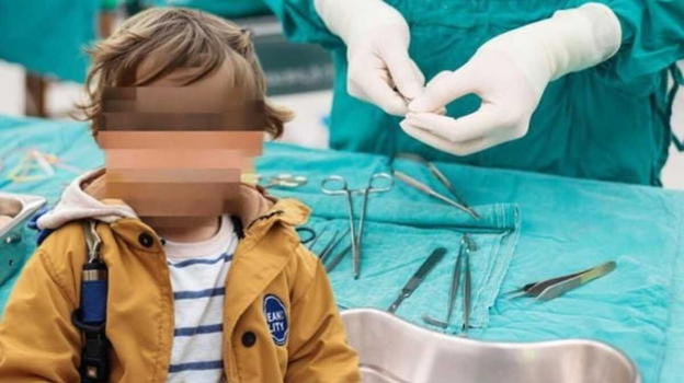 Bimbo deceduto all’asilo: la scoperta agghiacciante dall’autopsia