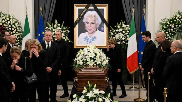 Ornella Vanoni, è successo all’apertura della camera ardente