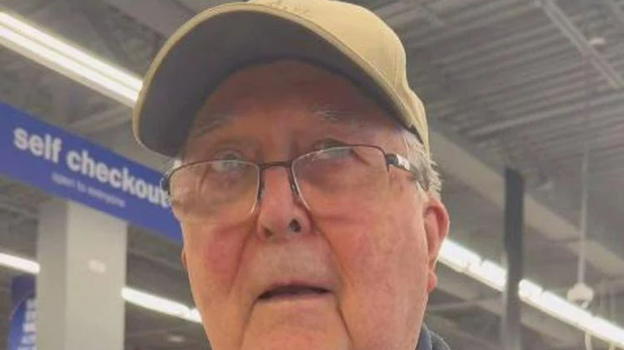 "Ho 88 anni e devo lavorare, ho perso la pensione. Ecco perché"