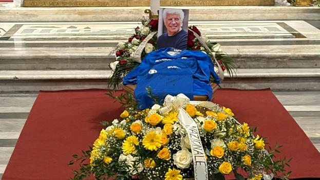 Funerale Sandro Giacobbe, le parole da brividi del figlio Andrea e di Brosio