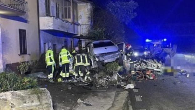 Tremendo sinistro nella notte, deceduti due ragazzi giovanissimi