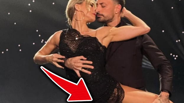 "Si è visto tutto". Francesca Fialdini, la gonna si sfila all’ultimo ballo: pubblico impietrito