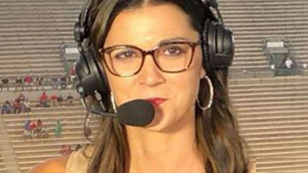 Giornalista trovata senza vita insieme al marito e al figlio di 3 anni