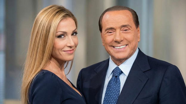 Francesca Senette svela un retroscena su Berlusconi: "Avevo 23 anni quando mi…"