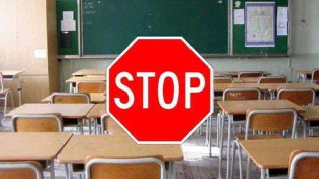 Scuole ferme in Italia per le giornate del 12 e 13 gennaio 2026: ecco cosa sta succedendo