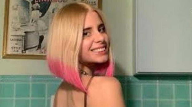 Annabella Martinelli senza vita appesa a un albero , la scoperta agghiacciante: "Era lì, ai suoi piedi"