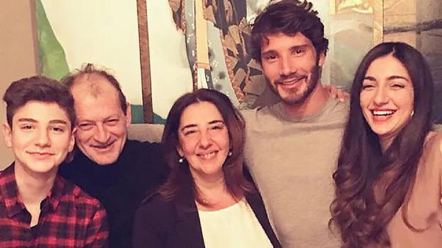 Chi sono Davide e Adelaide, il fratello e la sorella di Stefano De Martino