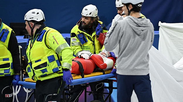 Scontro tra Arianna Fontana e la Sellier: lame dei pattini nell’occhio