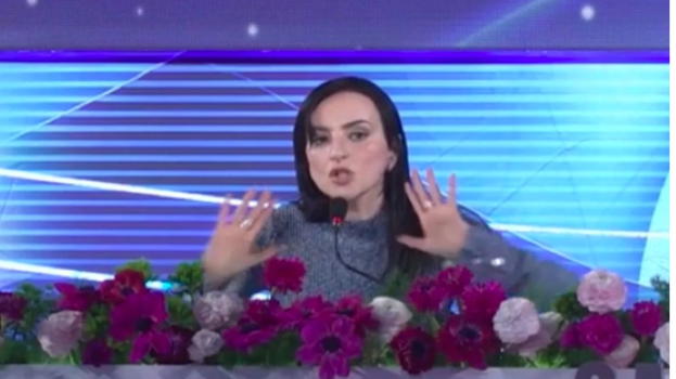 "Squalifica da Sanremo". Arisa, choc durante la conferenza stampa: cosa sta succedendo