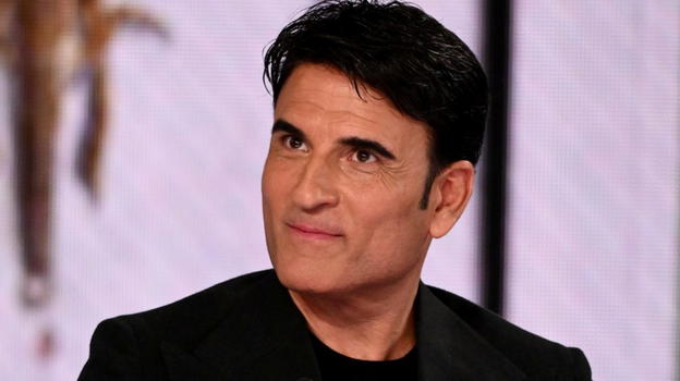 Nessuno lo sa ma lui è il papà del famoso attore di una delle serie più seguite!