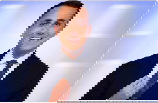 Di Maio sorprende tutti ancora, nuovo lavoro da 22mila euro al mese: ecco cosa fa