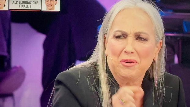 Alessandra Celentano ferma Amici per una comunicazione importante