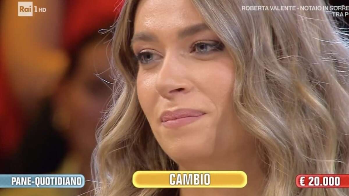 Affari Tuoi, la concorrente sbanca, poi la scoperta choc: “È la sorella di…”
