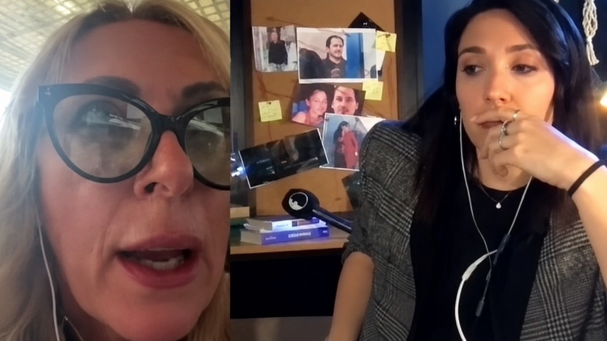 Bruzzone, che gaffe in diretta: inverte per errore la fotocamera del cellulare e mostra…