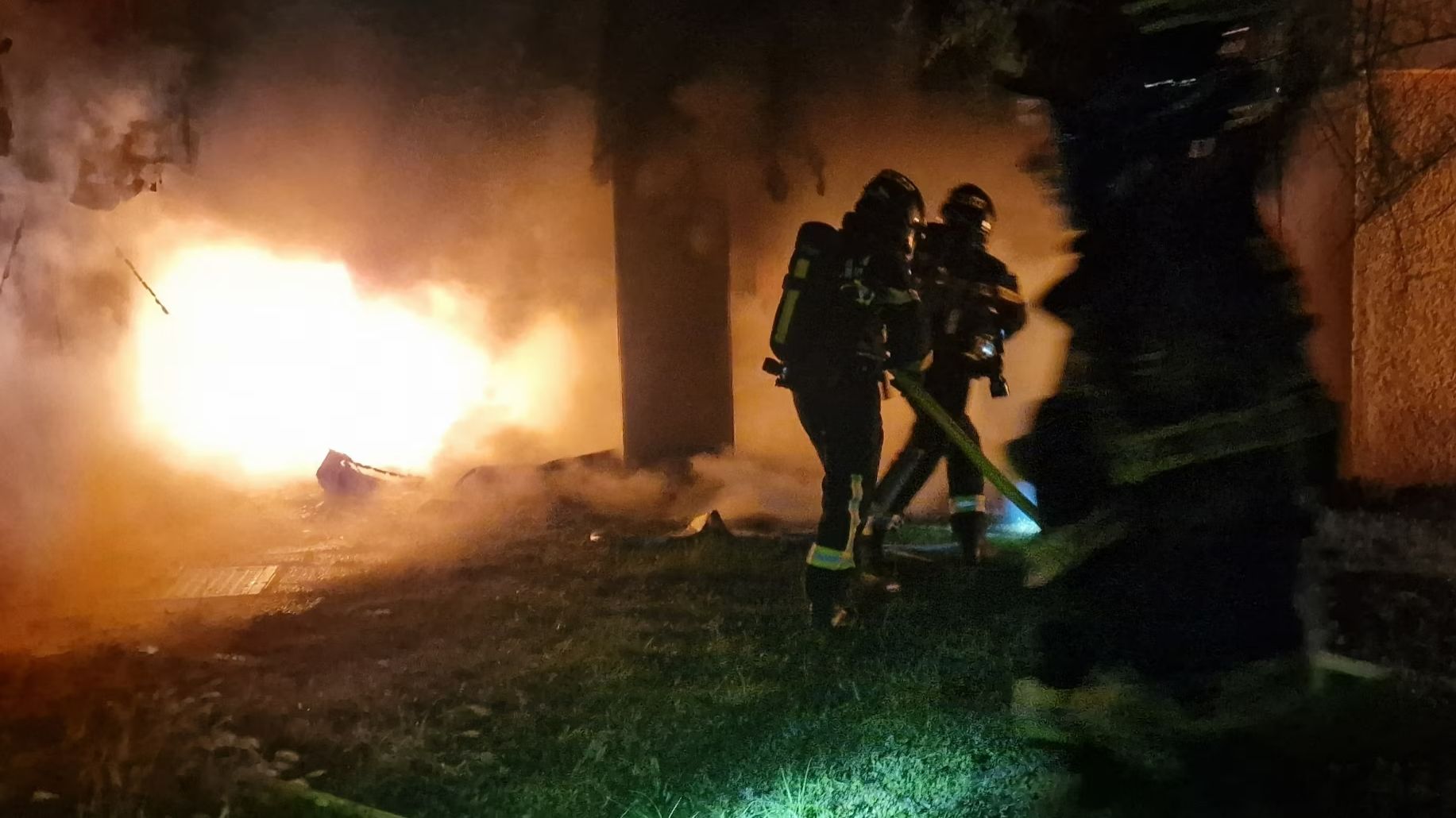 Choc in Italia: intero palazzo in fiamme
