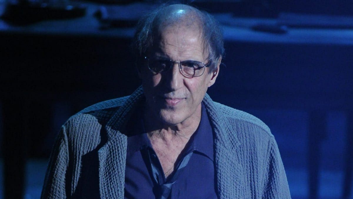 “Celentano ricoverato, è grave”, subito dopo arriva l’annuncio della moglie  Claudia Mori