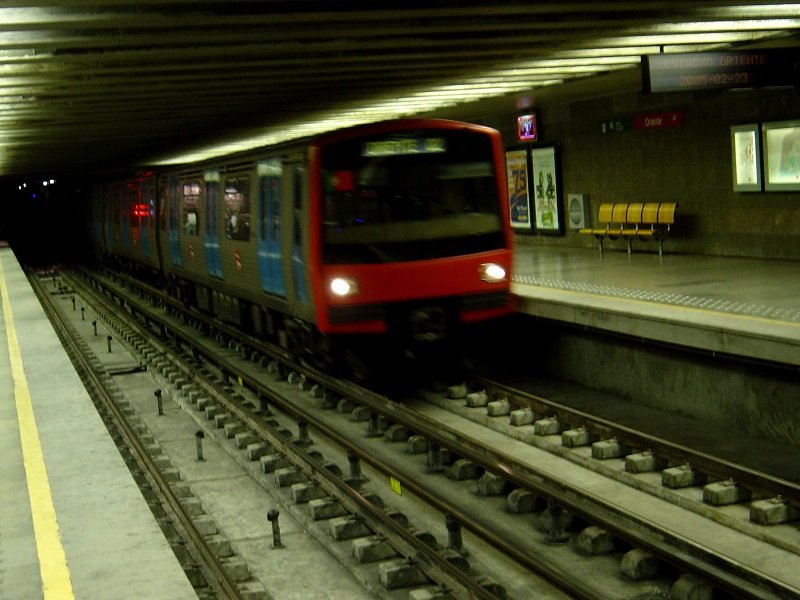 Interno della metropolitana di Lisbona