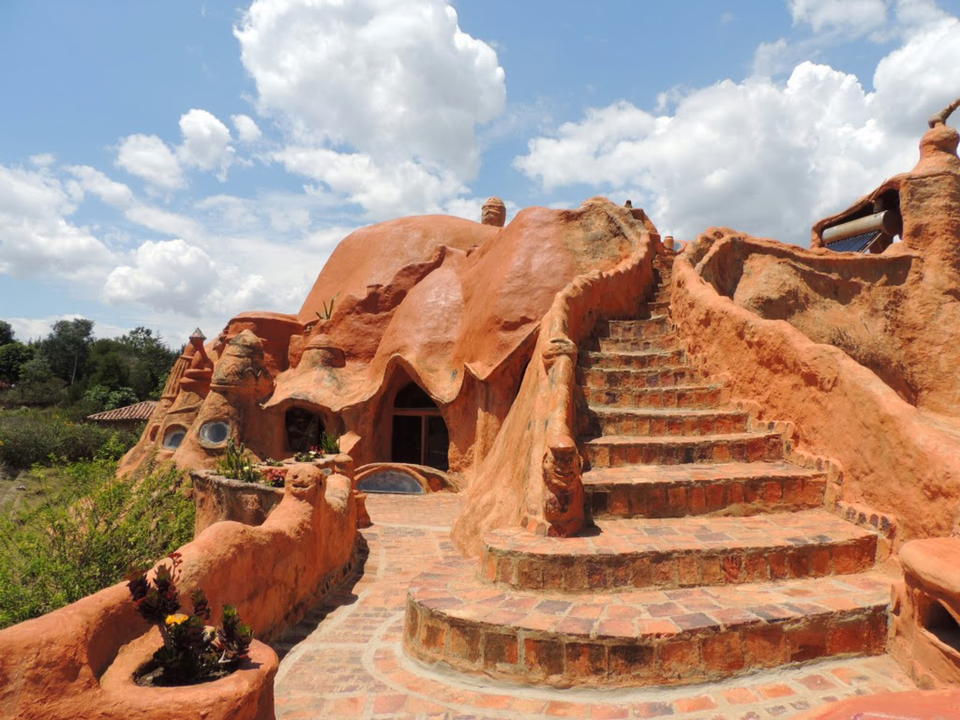 La casa dei Flintstones, tutta in terracotta