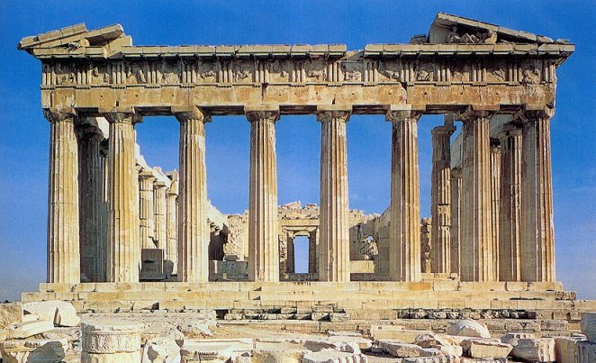 Il Partenone, uno dei magnifici monumenti che potrete visitare in Grecia, una volta dominata la paura dell'aereo