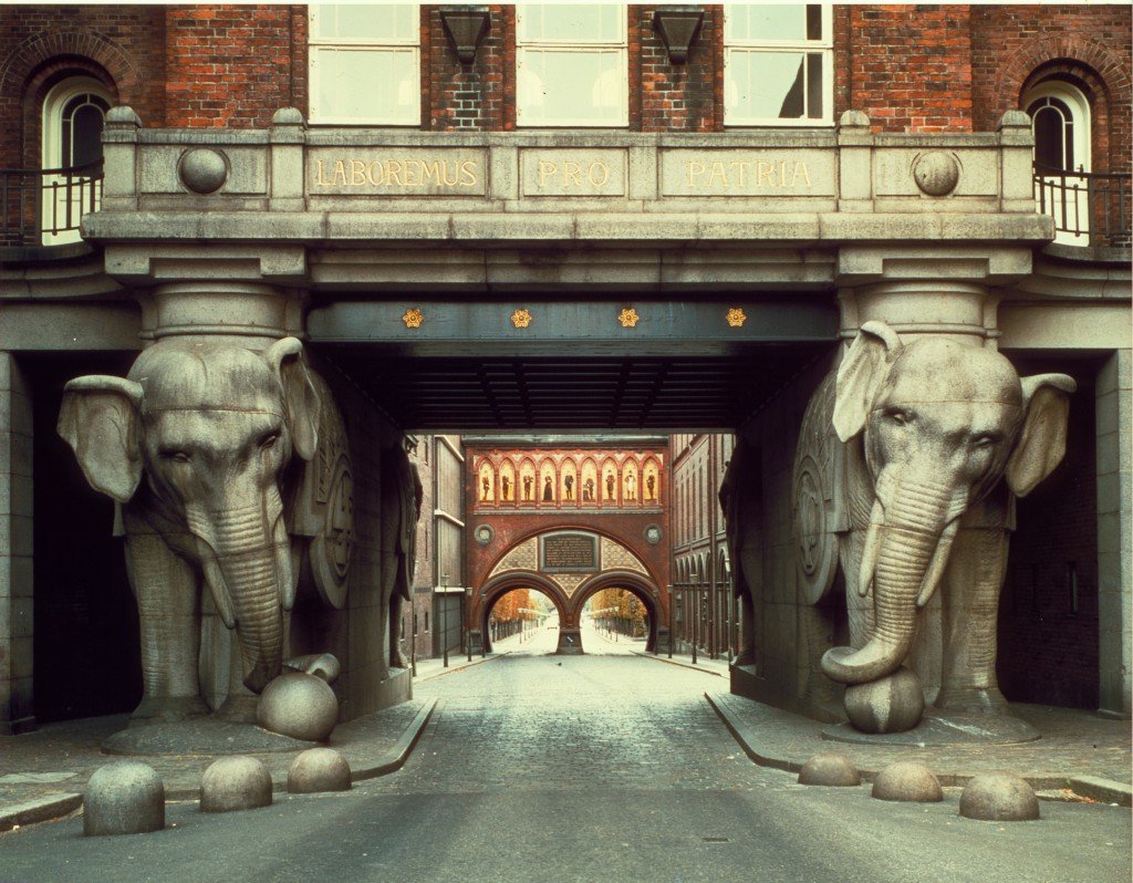 Elefanttiportti noin vuonna 1985