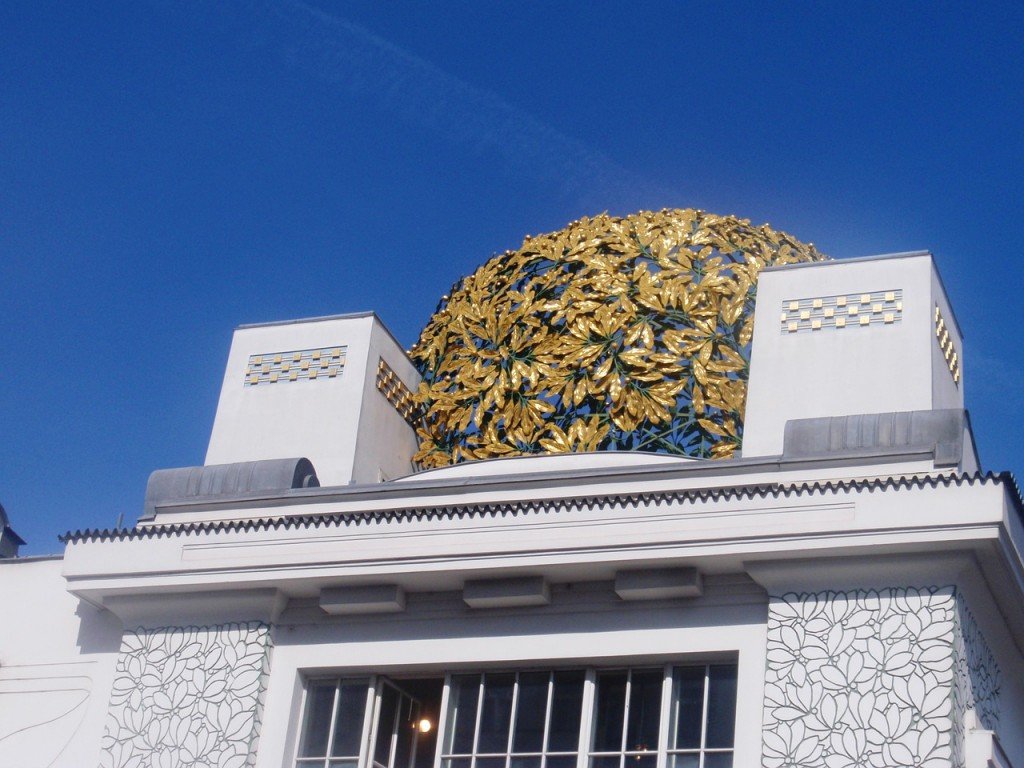 Dettaglio della cupola dorata del Palazzo della  Sezession