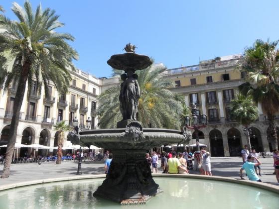 fontana-plaça-reial