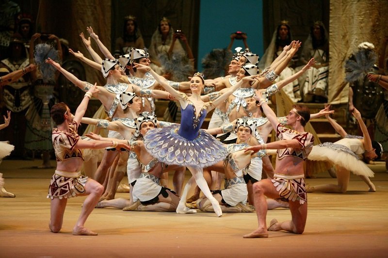 La compagnia del Bolshoi Ballet nel corso di un'esibizione