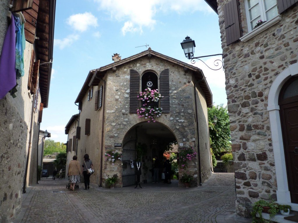 castellaro-borgo