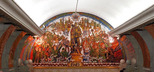 Anche l'arte trova spazio all'interno della metro moscovita, questo è solo uno dei tanti esempi