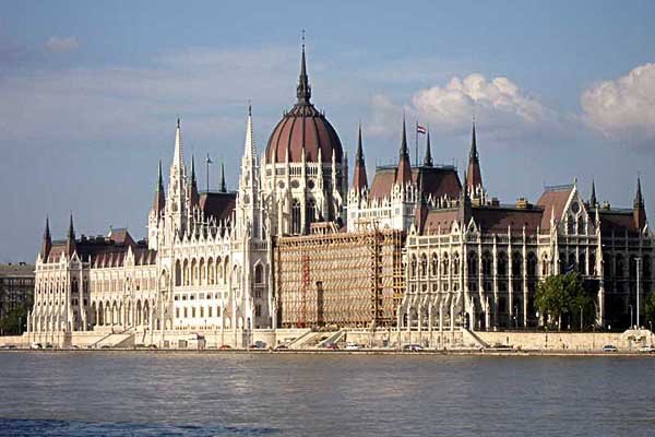 parlamento-budapest-danubio