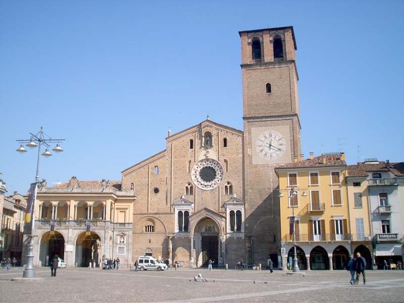 Basilica-della-vergine-assunta-lodi