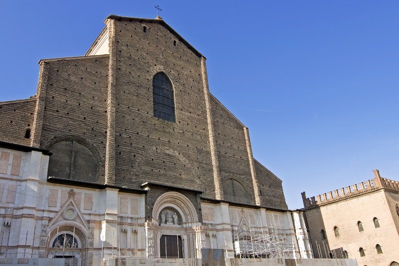 La facciata della basilica di San Petronio
