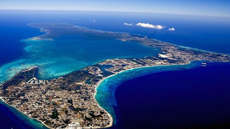 Una veduta aerea delle Isole Cayman