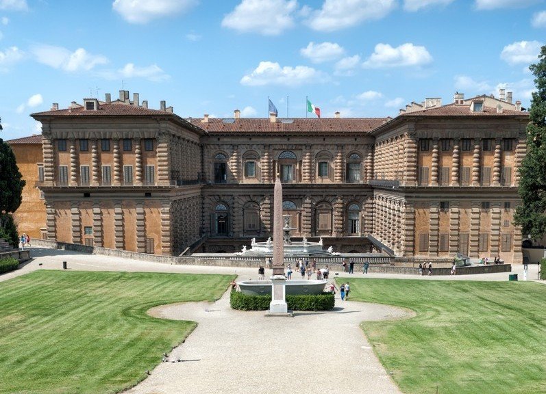 Il Palazzo Pitti è tra i più grandi esempi architettonici di Firenze.