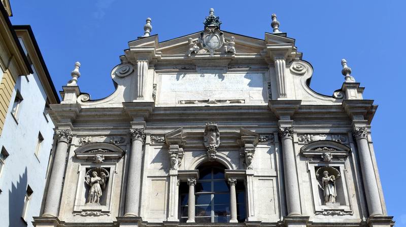 Particolare della facciata della Chiesa del Corpus Domini