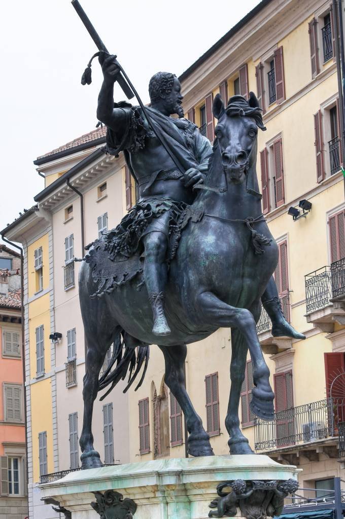Piazza Cavalli a Piacenza